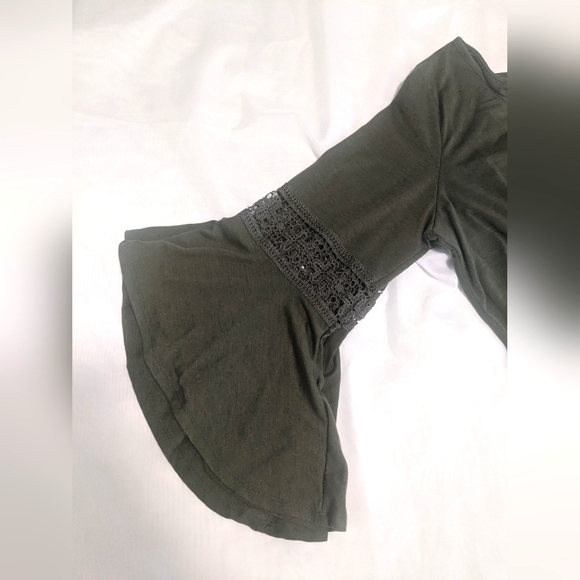 Just Found Bell Sleeve Plus Size Dress - Picture 3 of 11